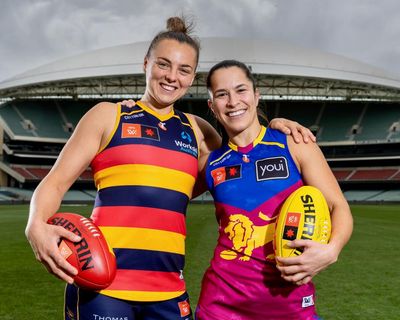 Stars align as AFLW stalwarts Ebony Marinoff and Ally Anderson become first to reach 100-game milestone