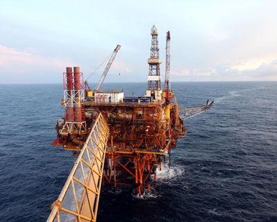 Ed Miliband looking into more North Sea drilling despite Labour pledge