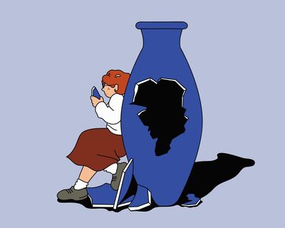 You be the judge: should my daughter pay for the vase she broke in our holiday villa?