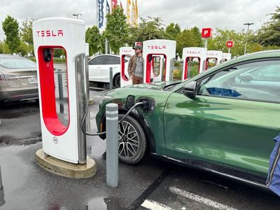Tesla Launches Ad Blitz Across Facebook, Instagram, Google And X Urging Shareholders To Back Elon Musk's Massive Pay Package And Board Proposals
