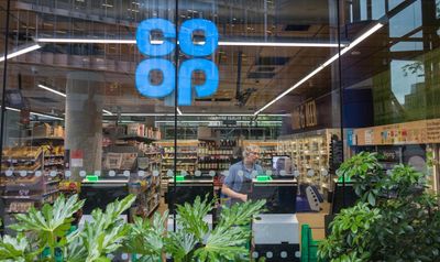 Demand for UK government debt falls as political risks spook bond market – as it happened