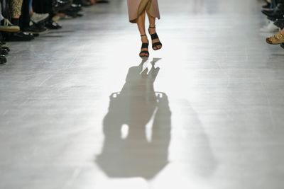 Max Mara responds to rising global tensions and temperatures with lightness on Milan runway