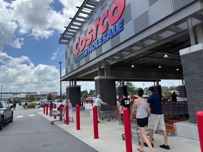 How To Earn $500 A Month From Costco Stock Ahead Of Q4 Earnings