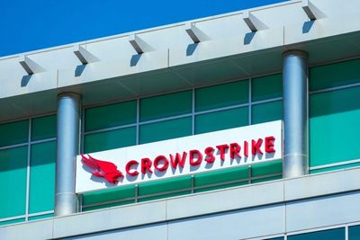 CrowdStrike To Rally Around 26%? Here Are 10 Top Analyst Forecasts For Thursday