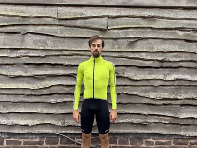 Castelli Ultra Rain Cape review: Fits like a jersey, but lacks waterproofing