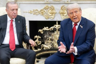 Trump Urges Turkey's Erdogan To Stop Buying Russian Oil
