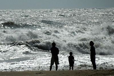 Man dies from flesh-eating bacteria after wading knee-deep at Virginia beach