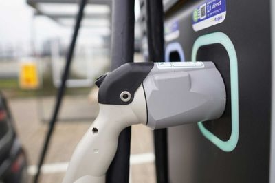Plug Power Just Got a New Street-High Price Target. Should You Buy PLUG Stock Here?