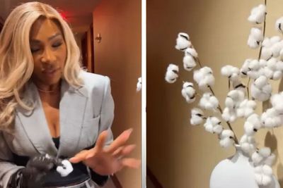 Serena Williams reacts after spotting cotton plant as decoration in New York City hotel