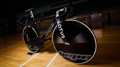 Track bikes and equipment to be 'price capped' from 2027, affecting LA Olympics