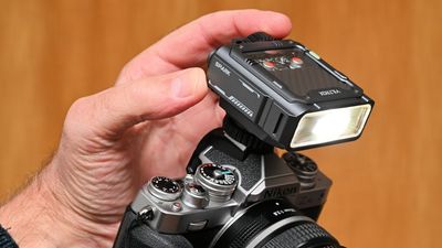 Viltrox Spark Z3 review: a ‘mech-inspired’ compact flash with Auto TTL metering