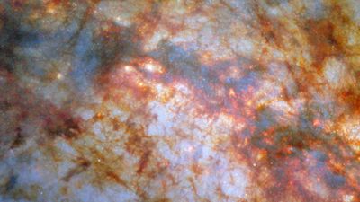 Hubble lights a cosmic 'cigar' in the Great Bear | Space photo of the day for Sept. 25, 2025