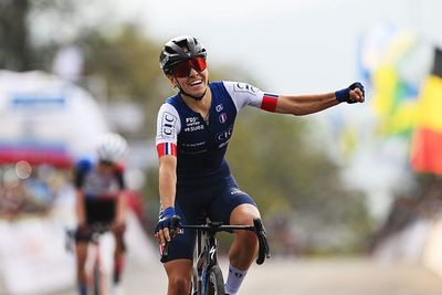 Road World Championships: Célia Gery nails uphill sprint and makes history with women's U23 road race victory for France