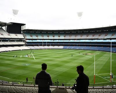 ‘Cloudy but dry’: weather bureau predicts near-perfect conditions for AFL grand final