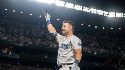 Cal Raleigh, Mariners Reward the Celebrated Fan Who Gave 60th Home Run Ball to Kid
