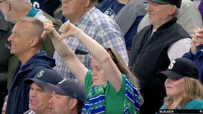 Mariners Fans Were Irate After Rockies Intentionally Walk Cal Raleigh