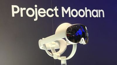 Qualcomm Summit 2025 surprised crowds with a Samsung XR headset showcase