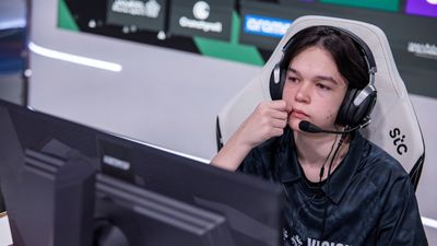 Dota 2 prodigy gets banned on Twitch days after top 3 finish at TI 2025