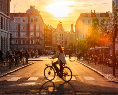 ‘It’s the best feeling’: how Copenhagen gave cyclists a green wave