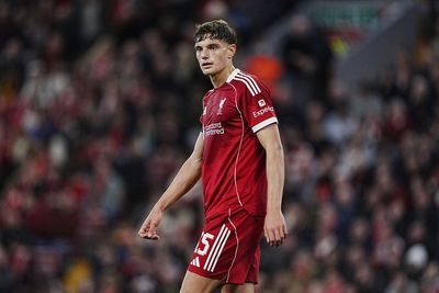 Liverpool’s Giovanni Leoni facing year out with torn anterior cruciate ligament