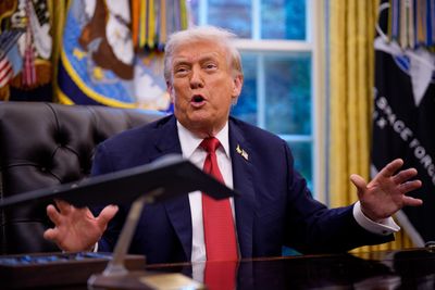 Trump’s overnight demand for 100% tariffs on pharmaceuticals will be ‘a meaningful commercial hit for U.S. consumers,’ top analyst says