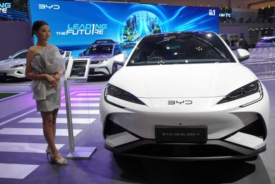 China tightens rules for electric vehicle exports by requiring permits from 2026