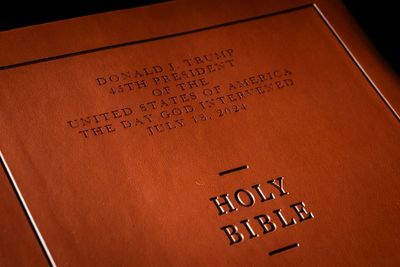 ‘God Bless the USA’ Bibles being distributed in Oklahoma schools are missing 17 amendments