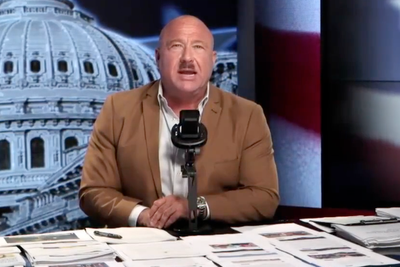 Alex Jones raises eyebrows by growing ‘Hitler mustache’ - then says it makes him more attractive to women