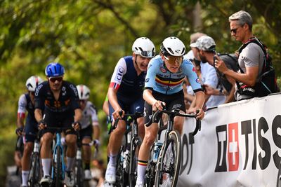 Cramps cost Jarno Widar in under-23 road race after Belgium put everything behind star at World Championships