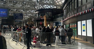 Huge queues in Glasgow Central for new 'global sensation's' store opening