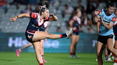 Perfect Roosters edge Sharks to book spot in NRLW GF
