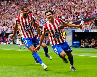 Julián Alvarez double floors Real Madrid to give five-star Atlético derby spoils
