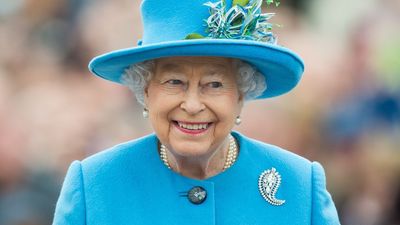 Queen Elizabeth's 'secret drink' recipe the Royal Family take on trips and one ingredient will divide the crowd