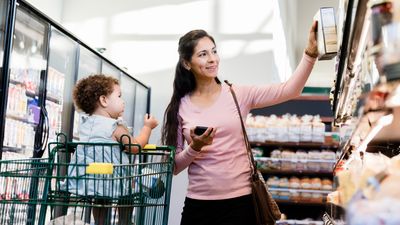 6 Grocery Store Secrets and Hacks To Make Your Holiday Shopping Cheaper and Easier