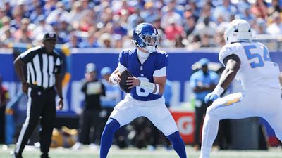 Jaxson Dart Caps Off Impressive First Drive as Giants’ Starting QB With TD Run