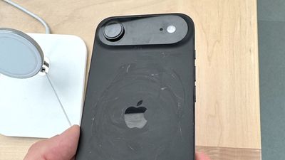 People aren't buying Apple's iPhone 17 'scratchgate' explanation