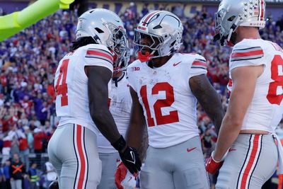 Oregon moves to No. 2 behind Buckeyes in AP poll; Rebels, Sooners join top 5; Alabama back in top 10