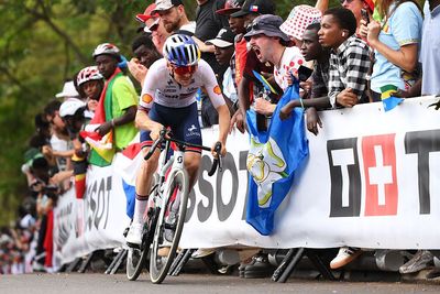 Tom Pidcock battles to 10th in World Championships road race after the ‘most unenjoyable race’ of his year