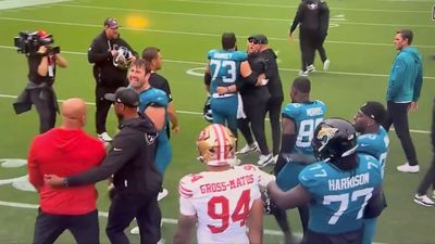 Liam Coen, Robert Saleh Appear to Have Heated Exchange After Jaguars' Win Over 49ers