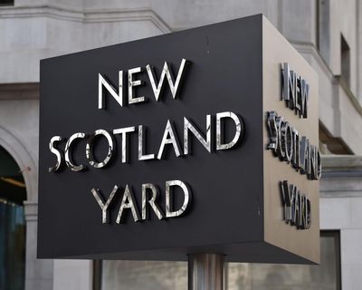 Met considers making officers declare whether they are Freemasons