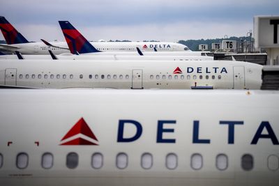 Delta flight with 66 passengers forced to return to Atlanta after it failed to pressurize in the cabin