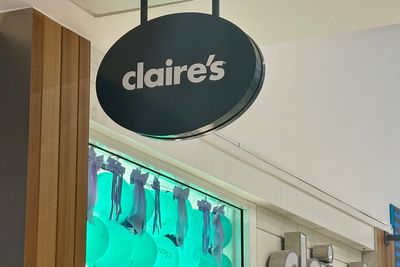 Modella to buy 156 Claire’s Accessories stores in rescue deal