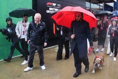 Lewis Hamilton announces death of ‘angel and true friend’ pet dog Roscoe