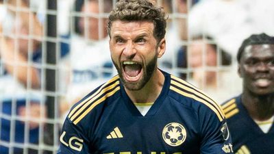 How Thomas Muller Could Break a German Record and Win His First Whitecaps Trophy