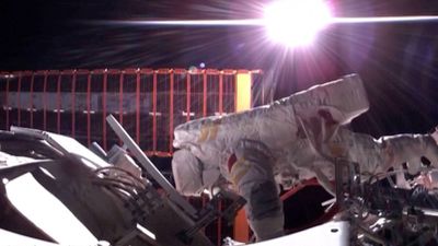 Chinese astronauts add debris shielding to Tiangong space station during 6-hour spacewalk (video)