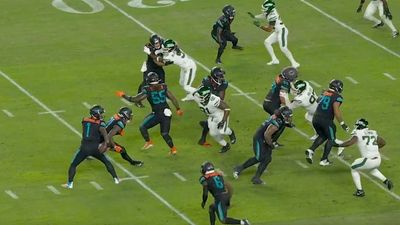 Tua Tagovailoa's Behind the Back Pitch to Dolphins Receiver Had NFL Fans Amazed