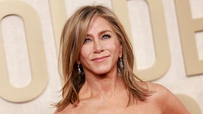 Need a new concealer? Jennifer Aniston makes a strong case for this hydrating serum option