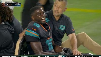 Tyreek Hill Was Surprisingly All Smiles While Being Carted Off Field After Leg Injury