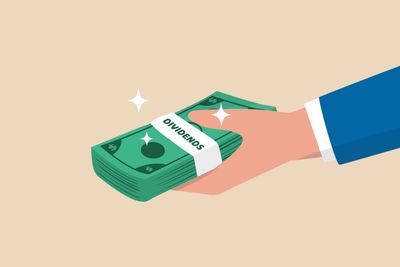 Wall Street's Most Accurate Analysts Spotlight On 3 Financial Stocks Delivering High-Dividend Yields