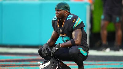 Tyreek Hill’s Pregame Speech Before Dolphins-Jets Resurfaces After Star WR’s Injury